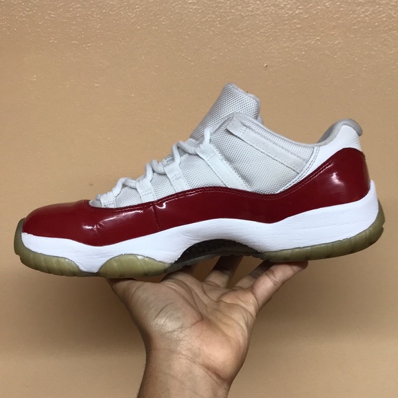 2016 Jordan 11 Retro Low Cherry - Picture 5 of 17
